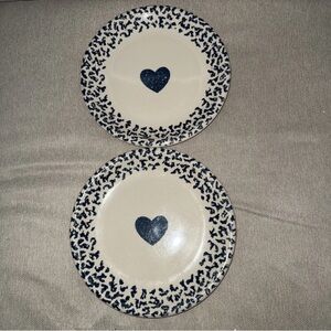 Set Of 2 Folkcraft Hearts By Tienshan 10 1/2 10.5 Inch Dinner Plates Folk Craft